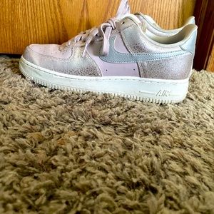 US size 10 bright pink sparkly Nike Air Force 1